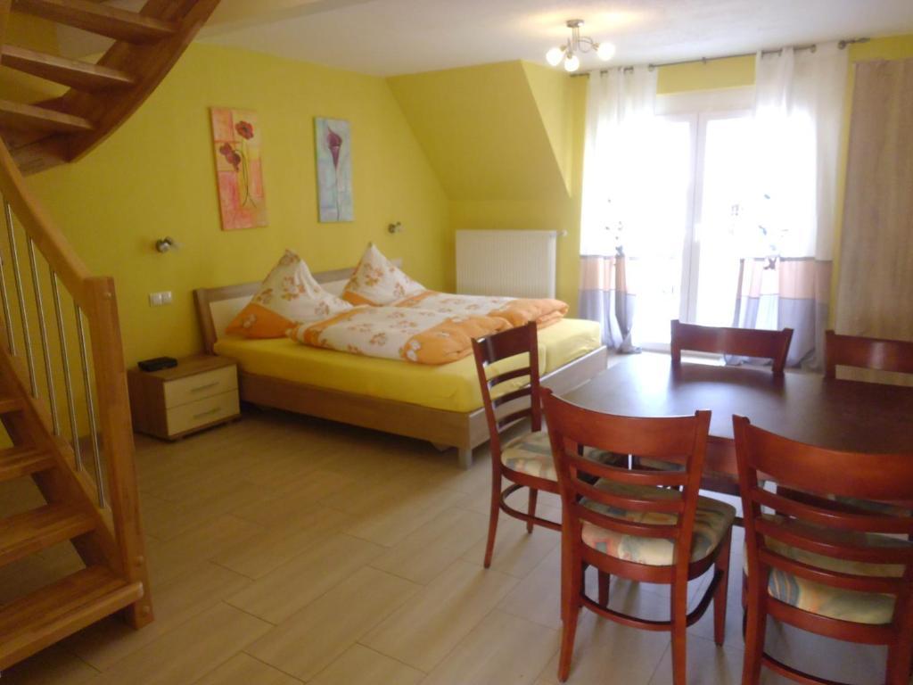 Pension Lelila Rust - Ex Gaestehaus Milella Cameră foto
